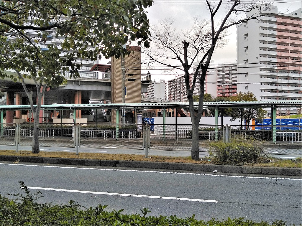武庫川団地中央バス停