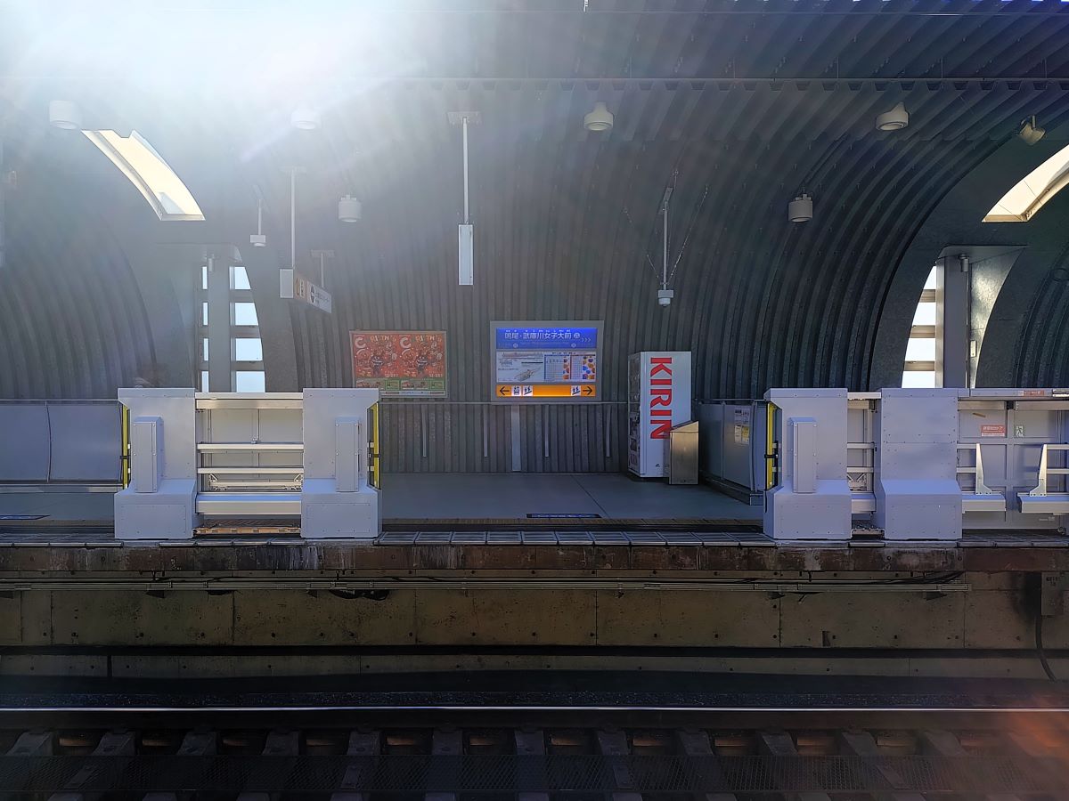 神戸方面ホーム